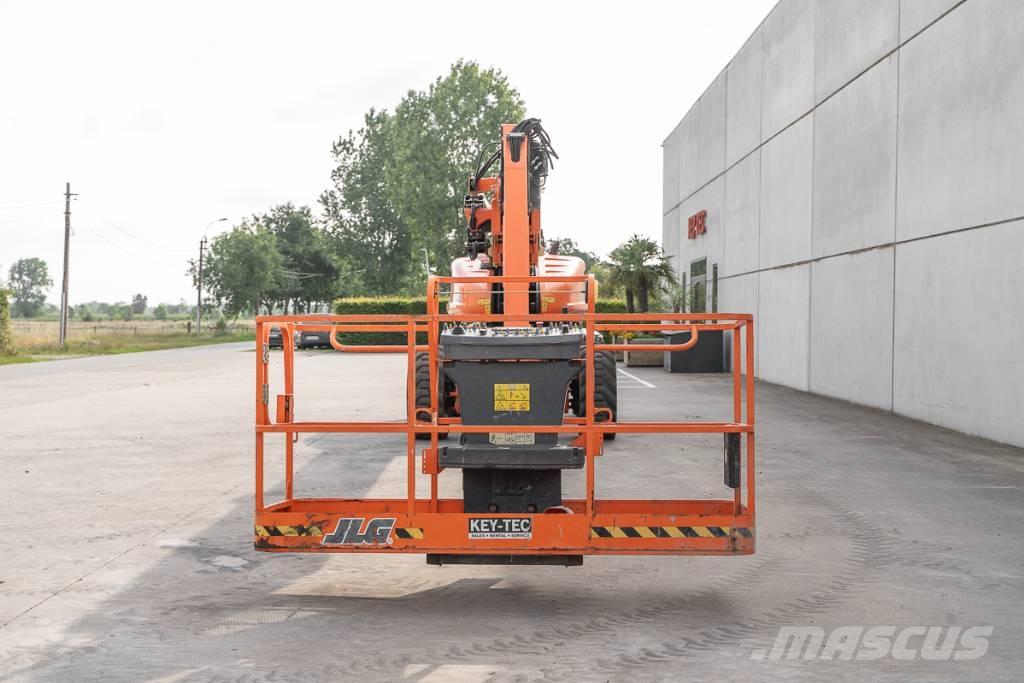 JLG 1350 SJP Telescopic boom lifts