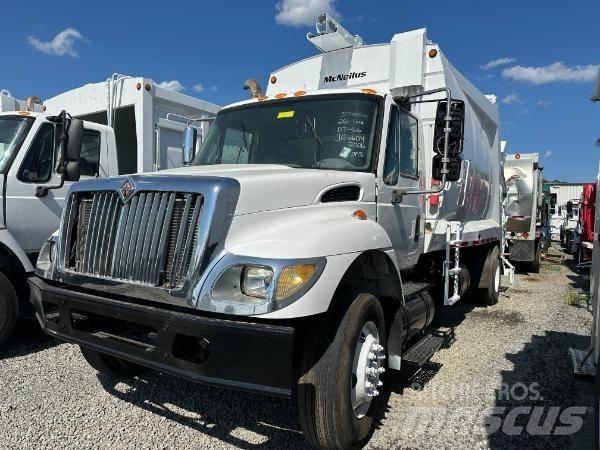 International 7400 Garbage Trucks / Recycling Trucks