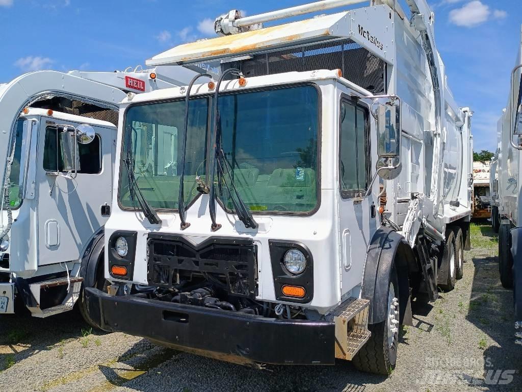 Mack MRU 613 Garbage Trucks / Recycling Trucks