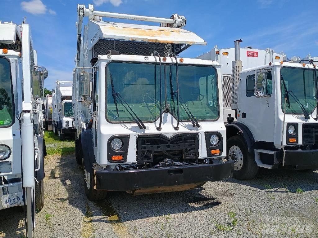 Mack MRU 613 Garbage Trucks / Recycling Trucks
