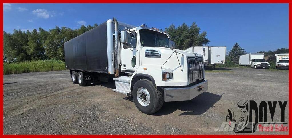 Western Star 4700 SB Conventional Trucks / Tractor Trucks