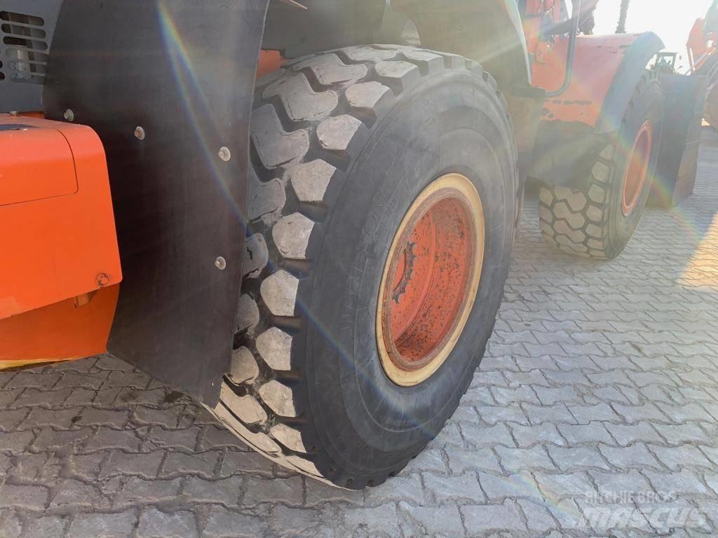Hitachi ZW 180 Wheel Loaders