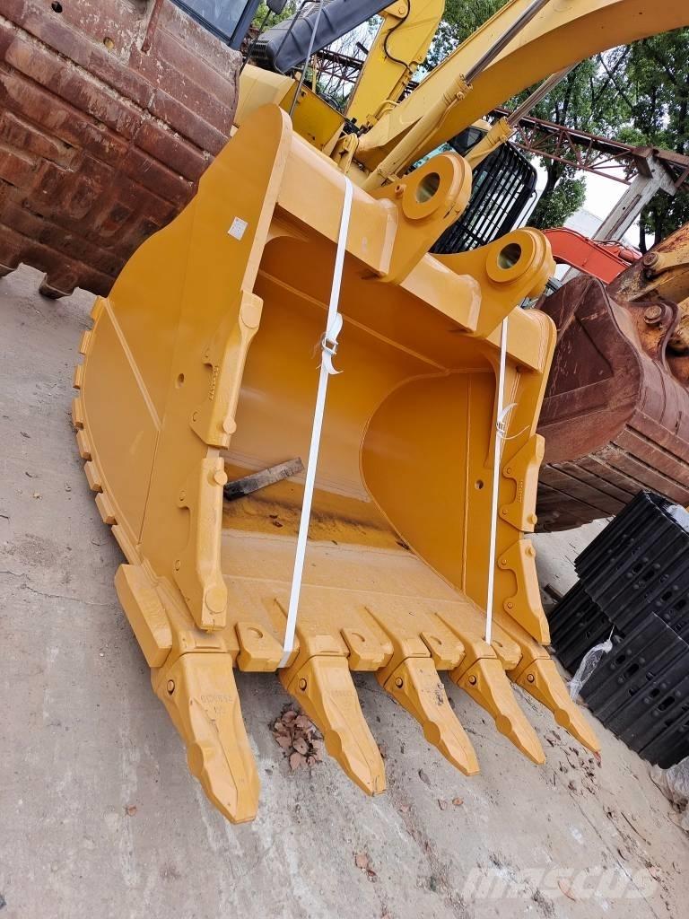 Komatsu PC 200-8N1 Crawler Excavators