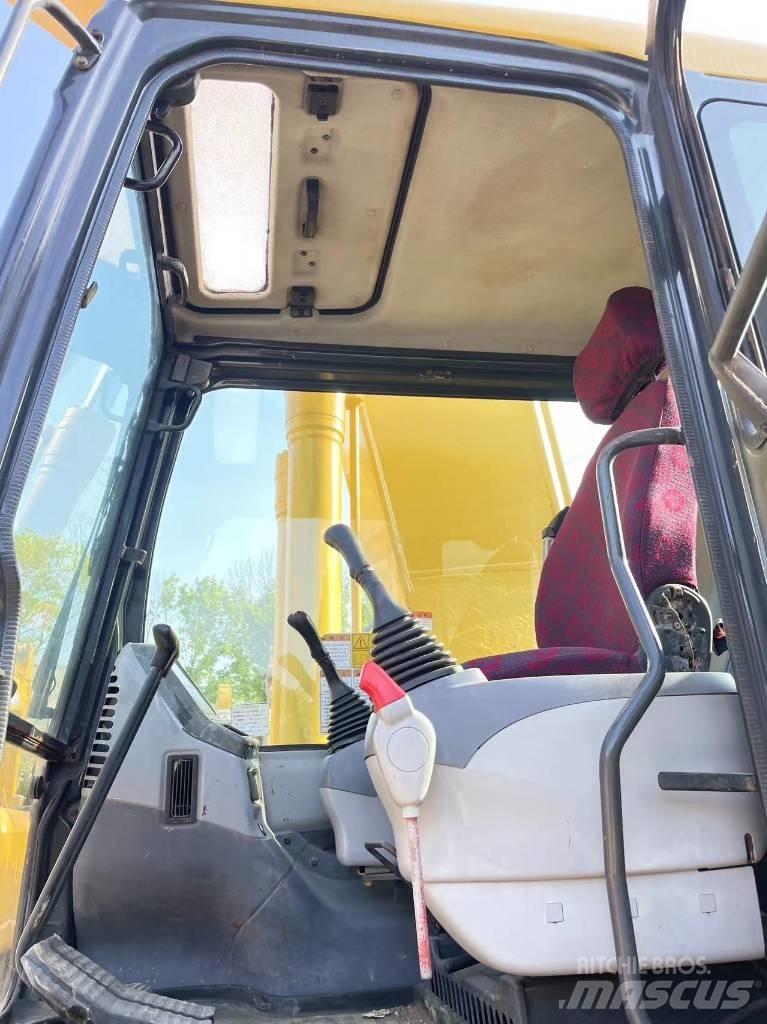 Komatsu PC 220-7 Crawler Excavators