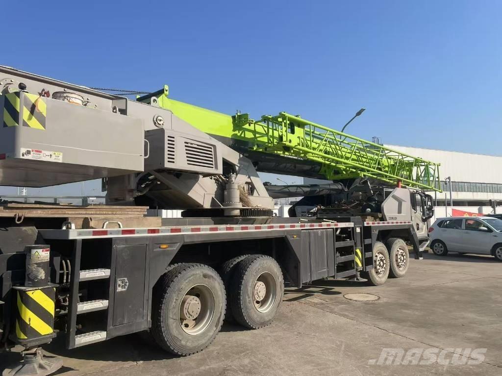 Zoomlion ZTC 500 V Mobile and all terrain cranes