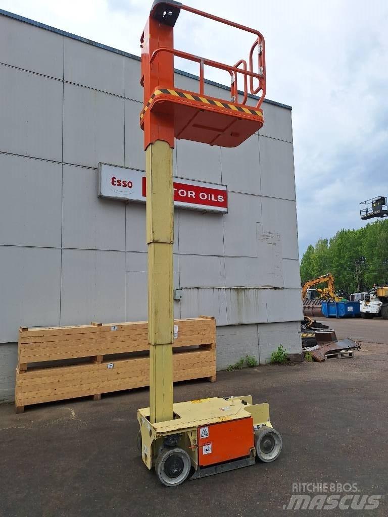 JLG 1230 ES Scissor Lifts