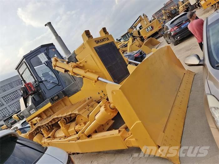 Shantui SD 22 Crawler dozers