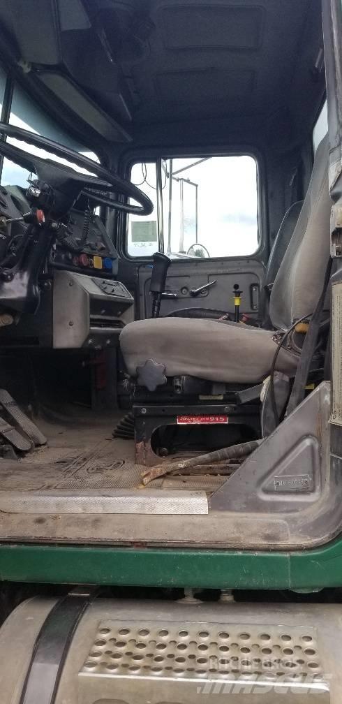 Mack RD 350 Dump Trucks