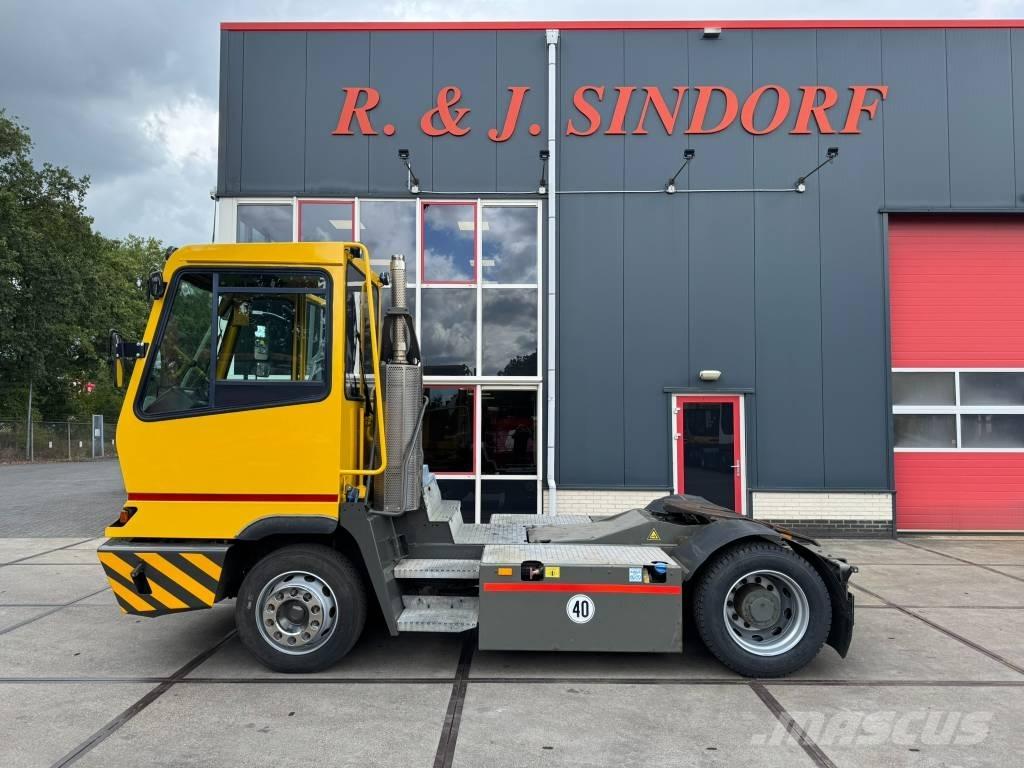 Terberg YT222 Shunt Trucks