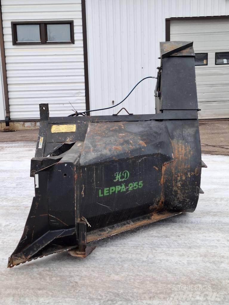 Leppä 250 HD Snow Blowers