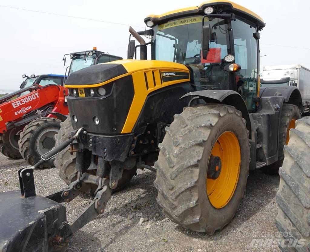 JCB Fastrac 4220 Tractors