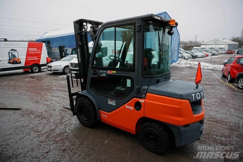 Toyota 52-8FDJF35 Diesel Forklifts