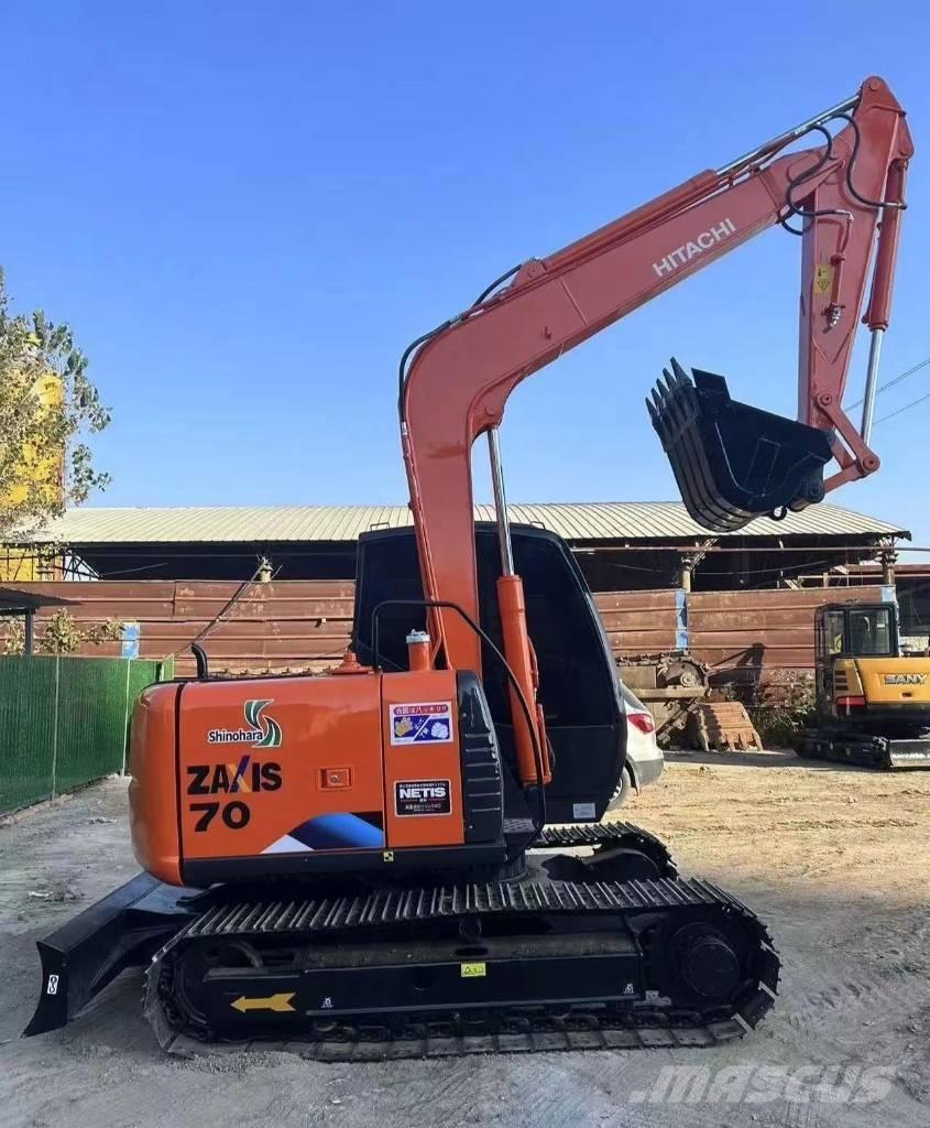 Hitachi 70 Mini Excavators <7t (Mini Diggers)