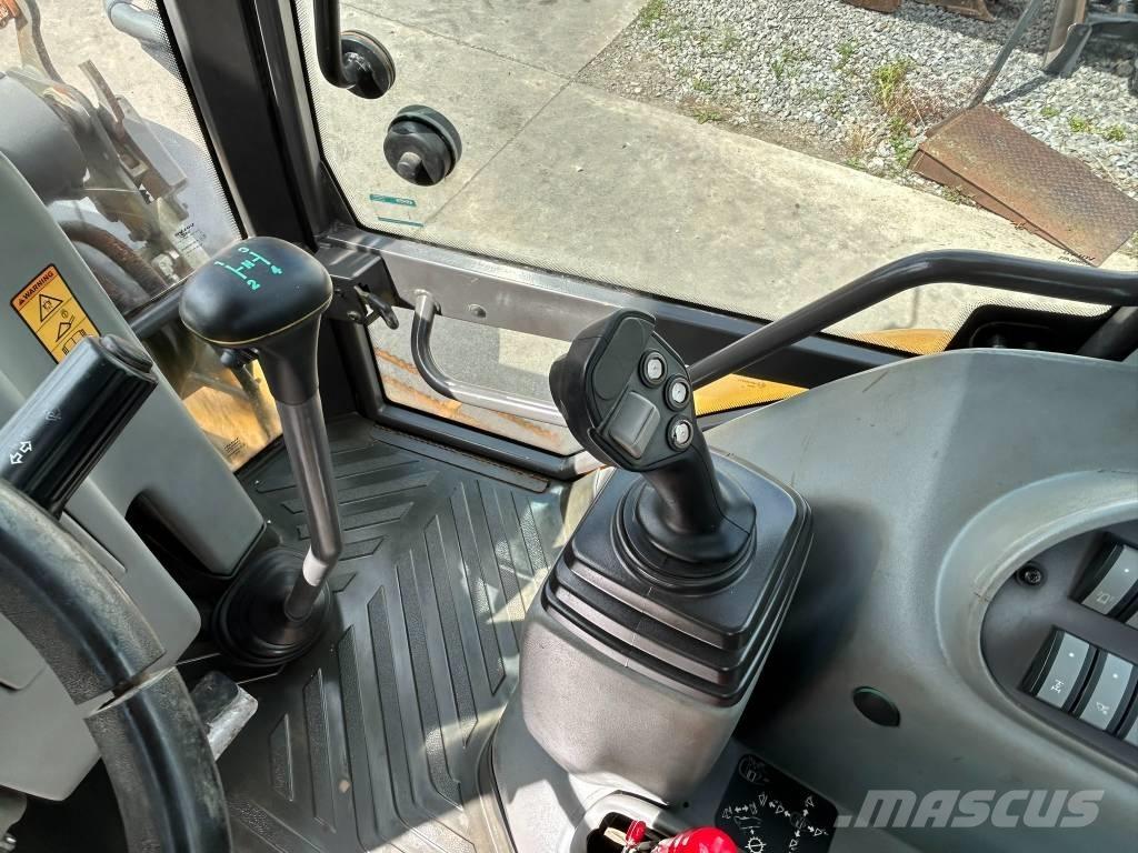 Volvo BL 71 Backhoe Loaders