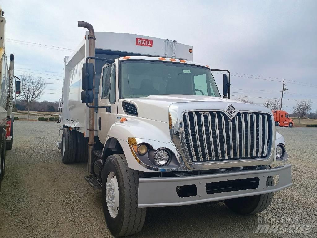 International 7400 Garbage Trucks / Recycling Trucks