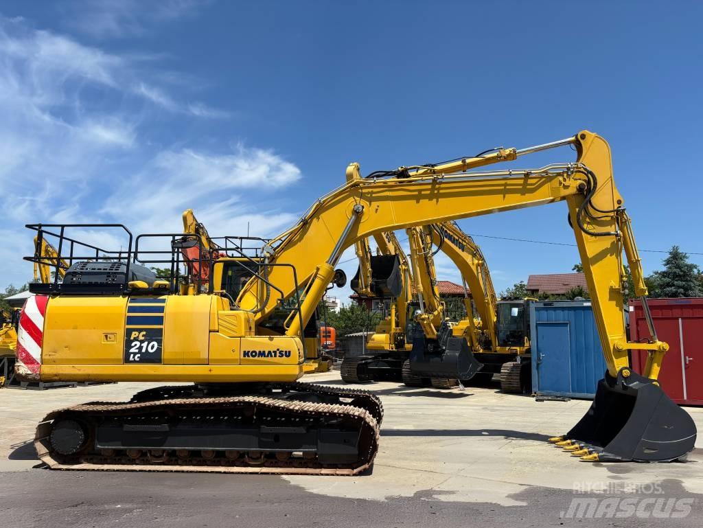 Komatsu PC210LC-11 Crawler Excavators