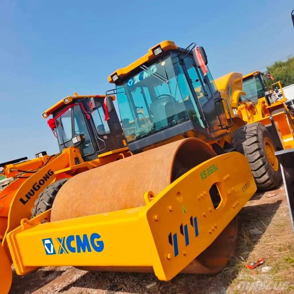 XCMG XS263J Single drum rollers