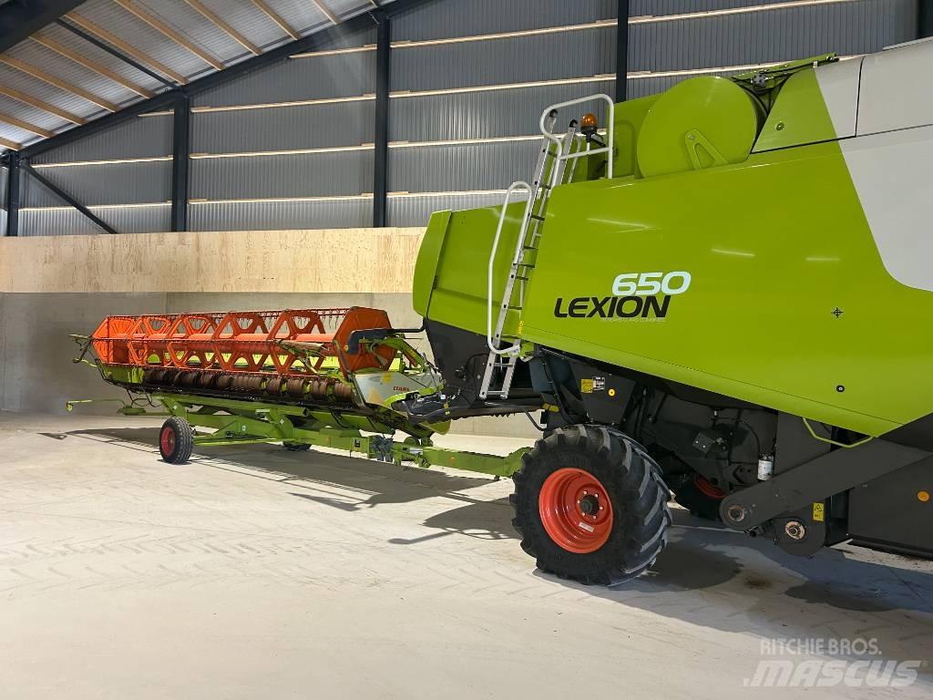 CLAAS Lexion 650 Combine Harvesters