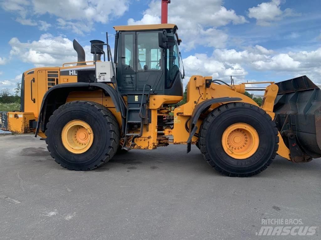 Hyundai HL 770-9 Wheel Loaders