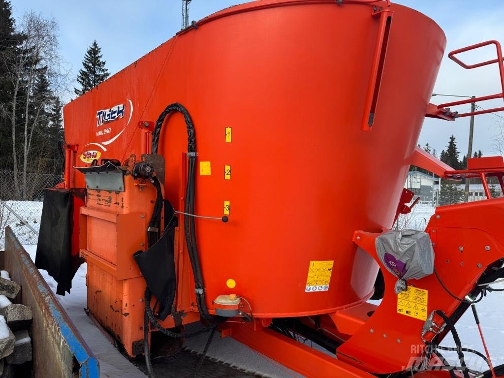Seko Tiger 240 Animal Feeders