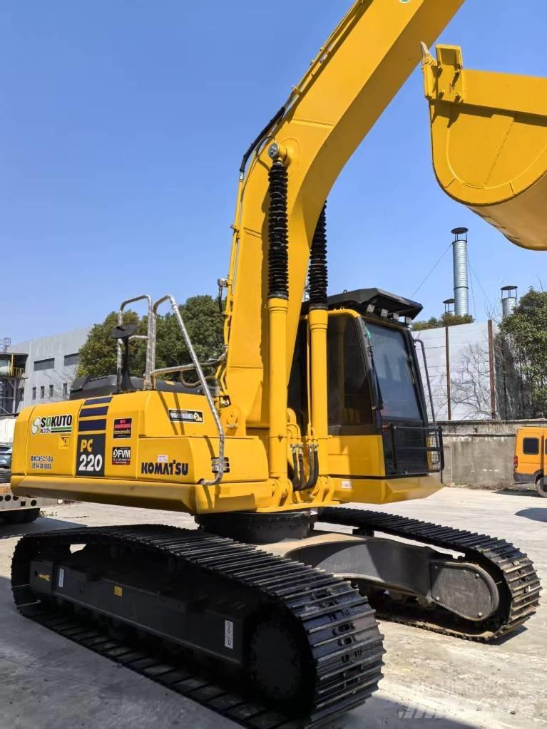 Komatsu PC 220-8 Crawler Excavators