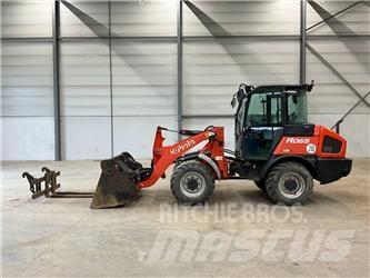 Kubota R 065 Wheel Loaders
