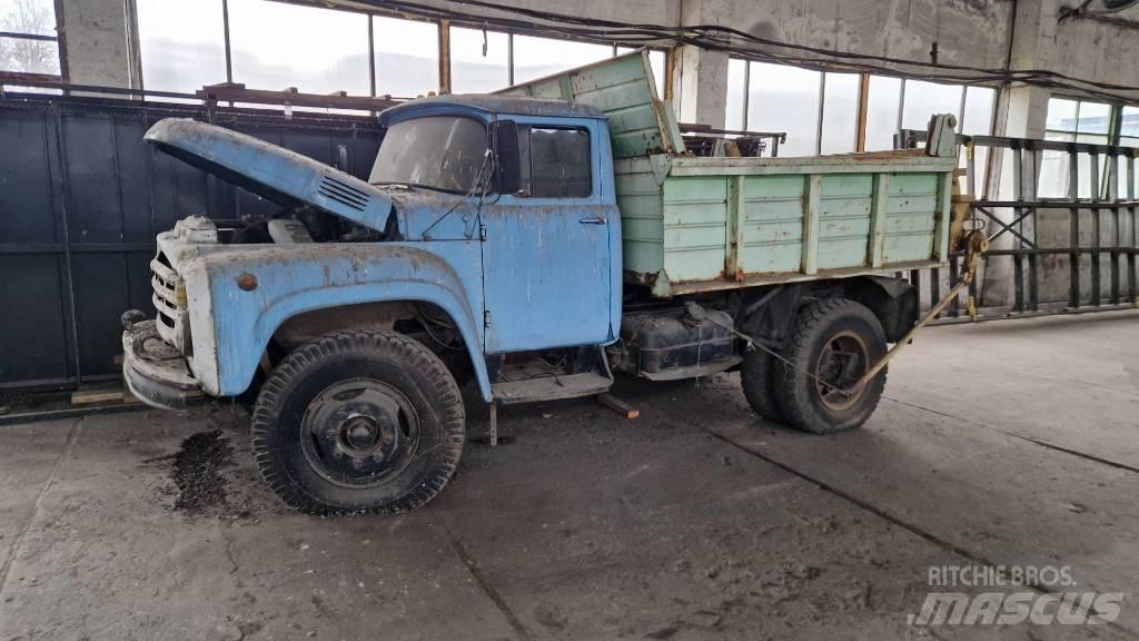 ZIL 496210 Dump Trucks