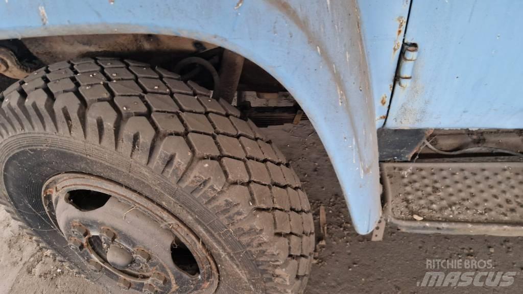 ZIL 496210 Dump Trucks