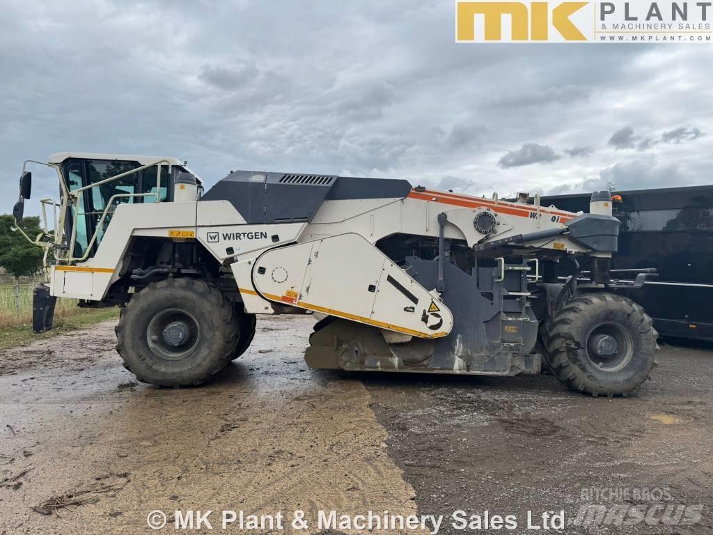 Wirtgen WR 200i Asphalt Recycling Equipment