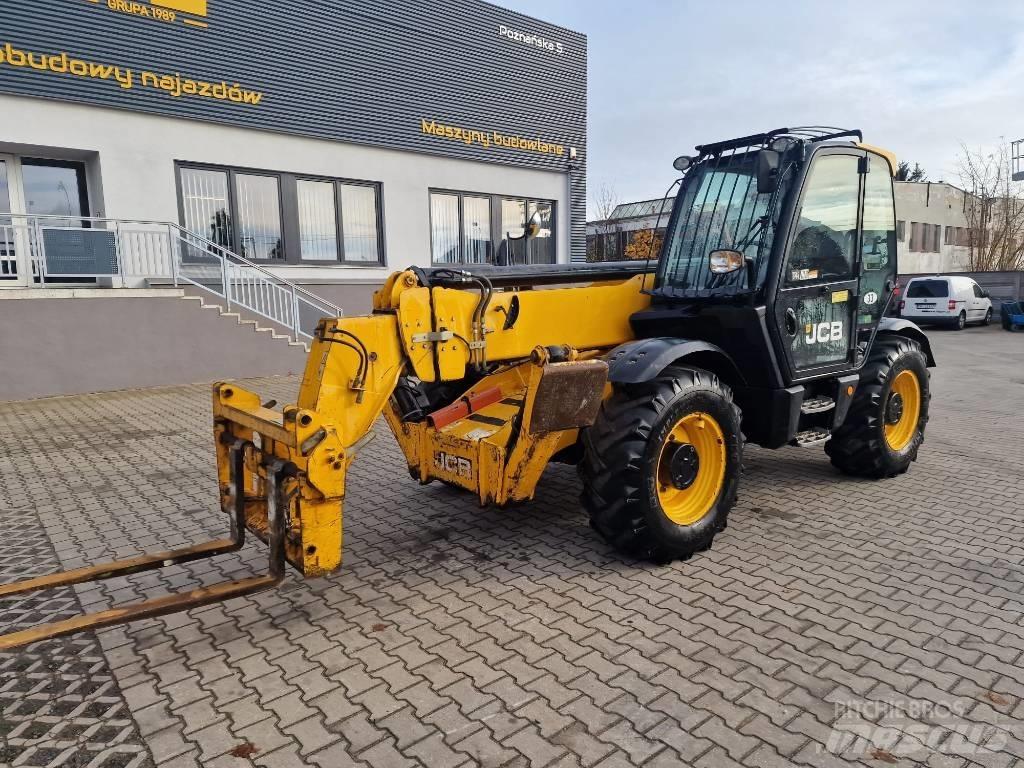 JCB 535-140 Telescopic Handlers