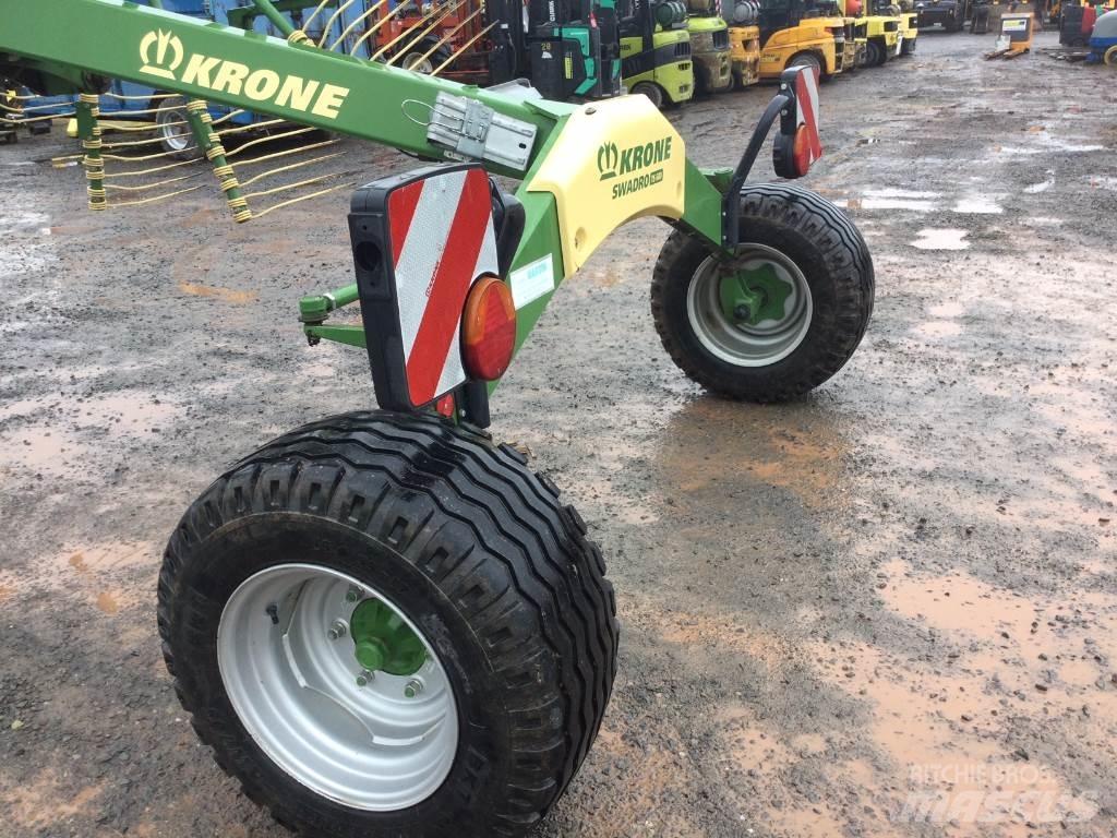 Krone Ts680 Swathers \ Windrowers