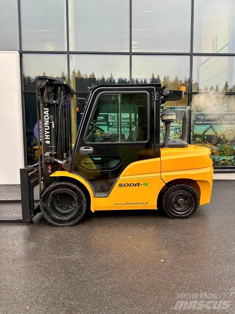 Hyundai 50DA-9 Diesel Forklifts