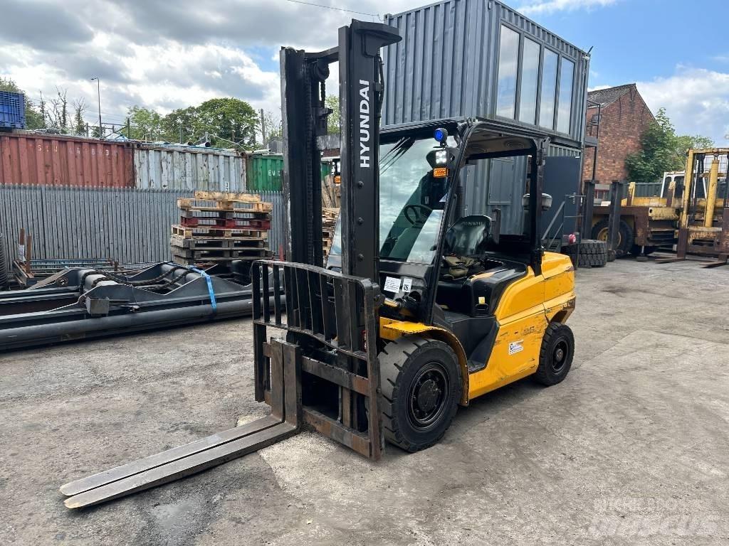 Hyundai 40D-9F Diesel Forklifts