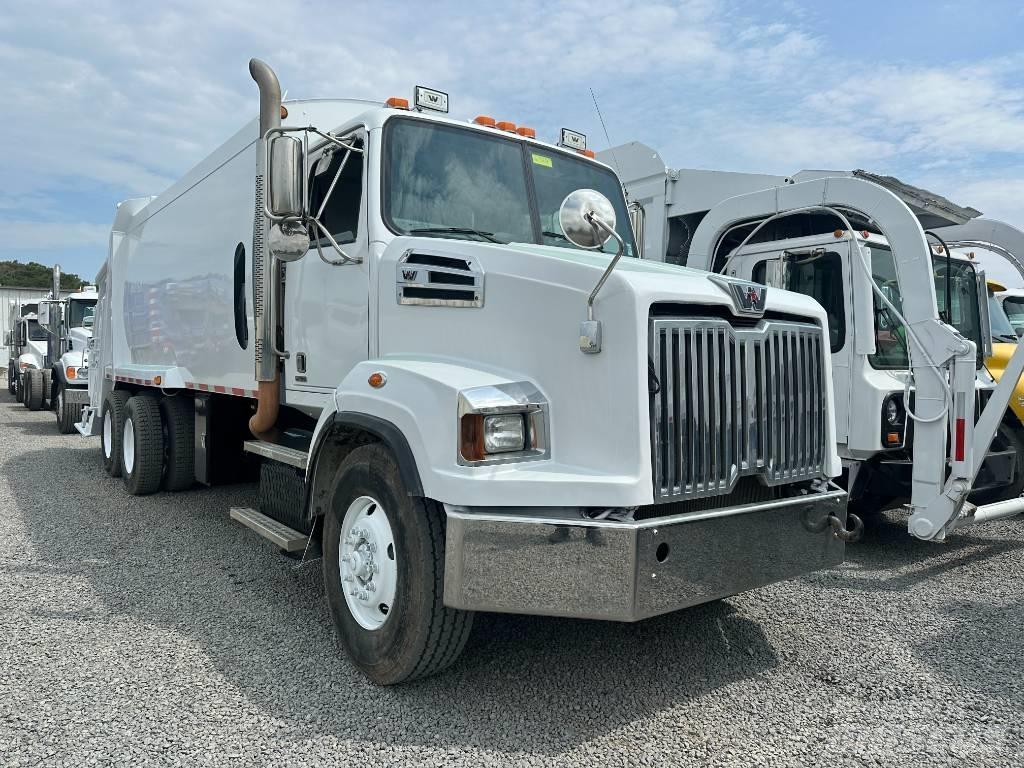 Western Star 4700 Garbage Trucks / Recycling Trucks