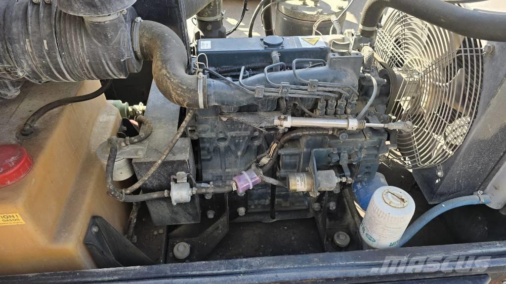 Kubota V2203 Engines