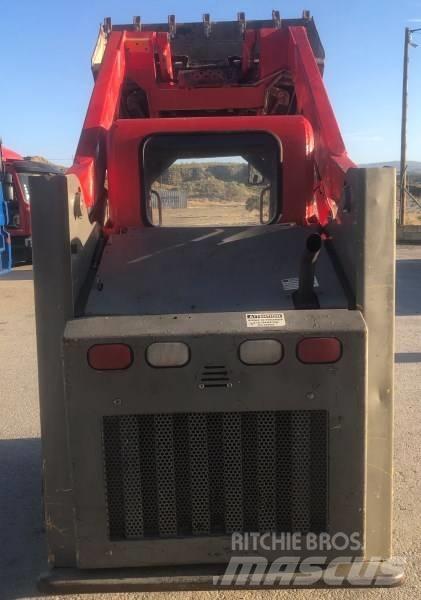Gehl 4240 Skid Steer Loaders