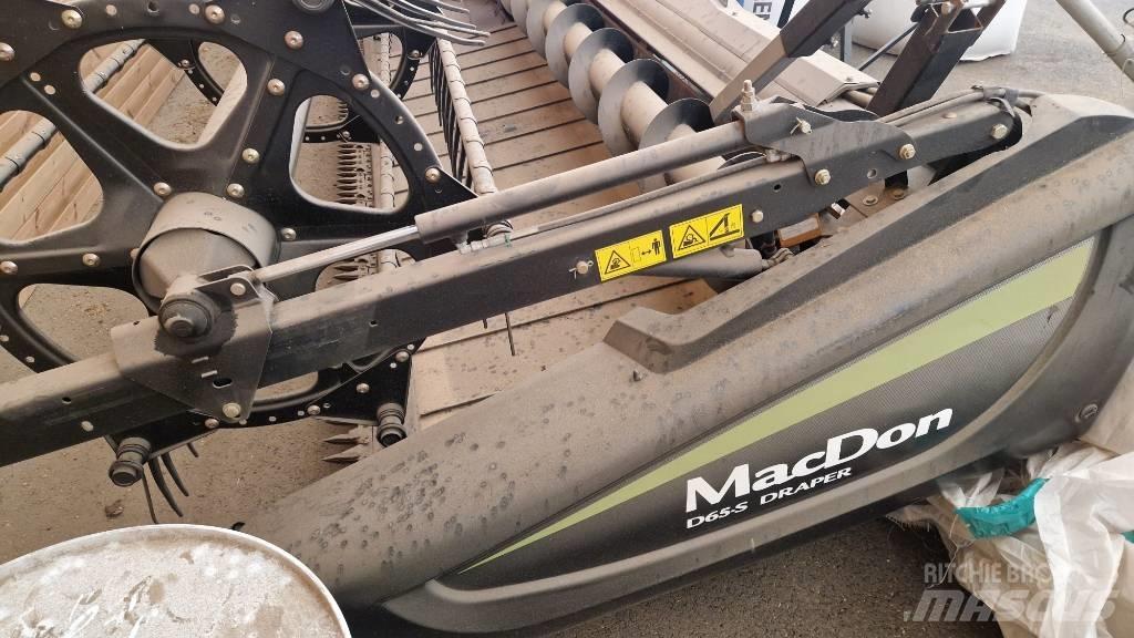 MacDon D 65 Harvester Headers