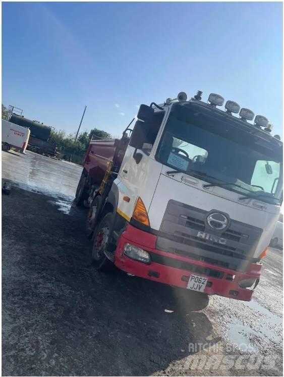 Hino 700 Series Boom / Crane / Bucket Trucks