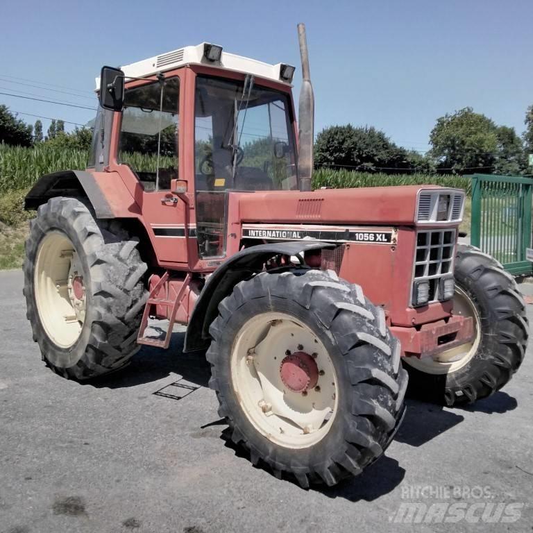Case IH 1056 XL Tractors