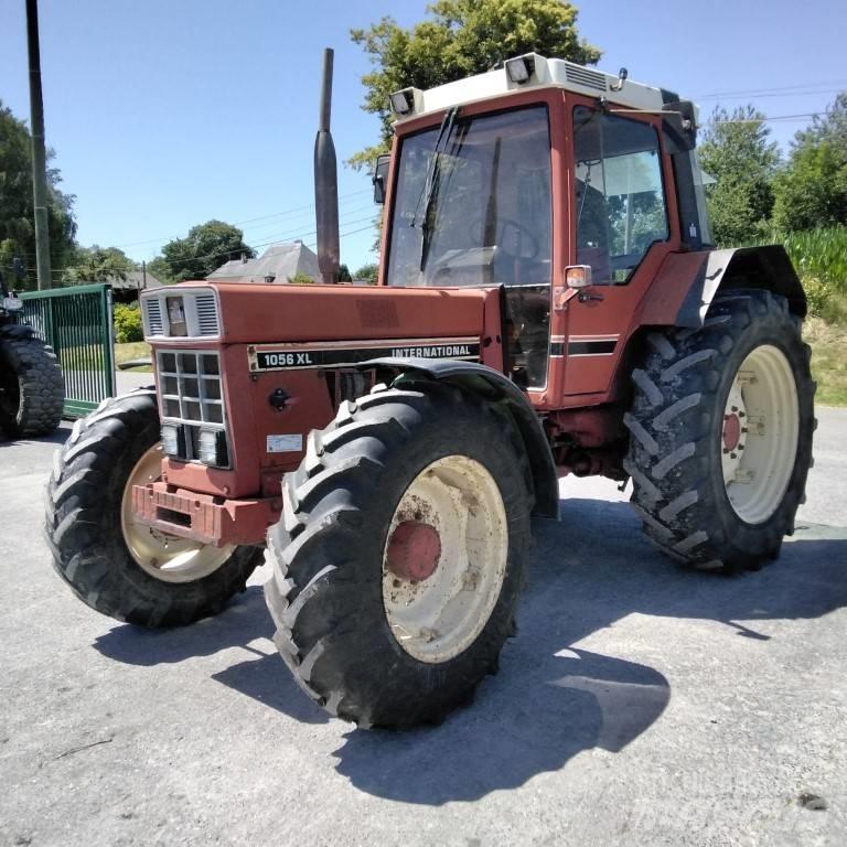 Case IH 1056 XL Tractors