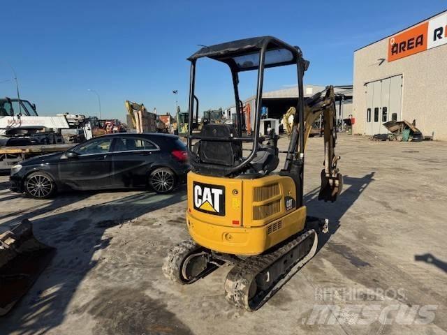 CAT 301.7 D Mini Excavators <7t (Mini Diggers)