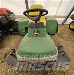 John Deere 1200 A Bunker rakes