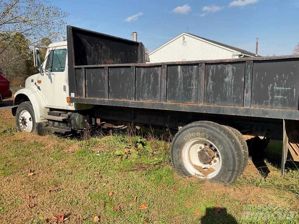 International 4900 Dump Trucks