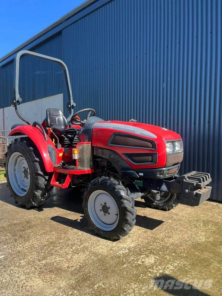 McCormick X10.30M Compact tractors