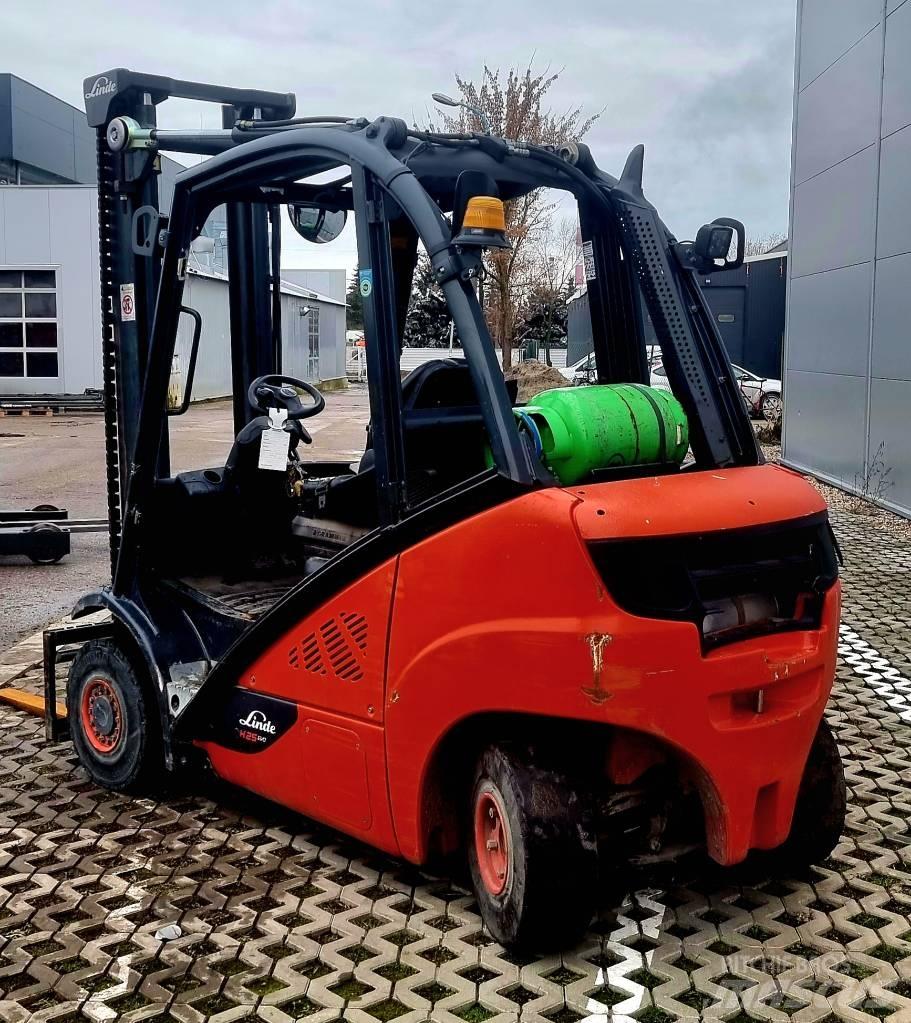 Linde H 25 T - 02 LPG trucks