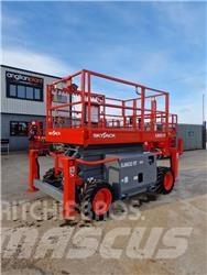 SkyJack SJ 6832 RT Scissor Lifts