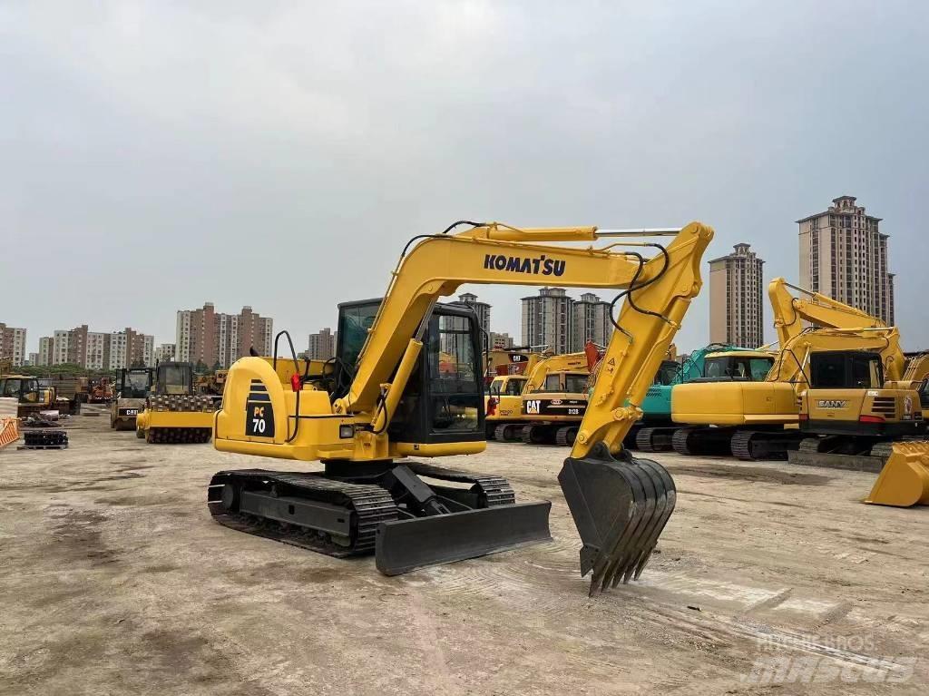 Komatsu PC70-8 Crawler Excavators