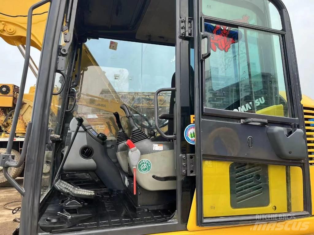 Komatsu PC70-8 Crawler Excavators