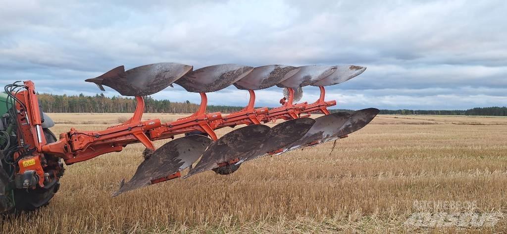 Kuhn Vari-Master 123 Reversible ploughs