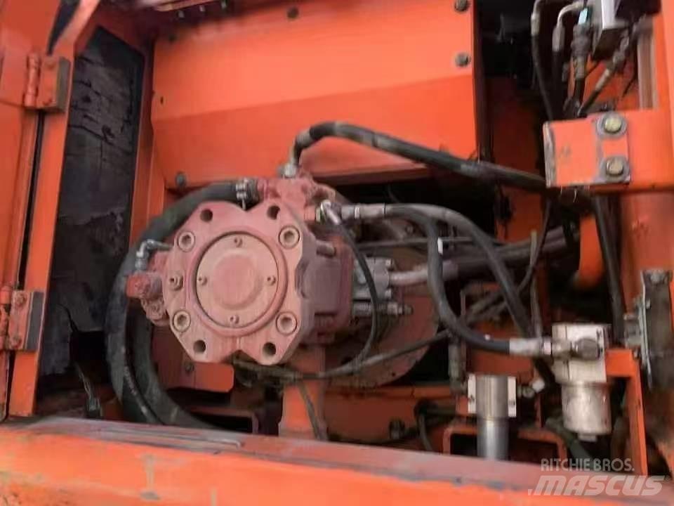 Doosan DH 210 W-7 Wheeled Excavators